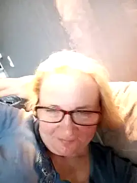 HelenaGlossX online show from 10-13-25, 11:32