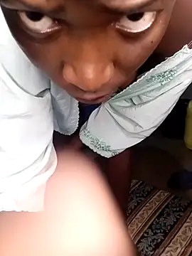 pretty prickle online show from 11-21-25, 04:44