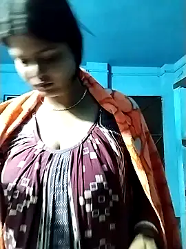 Hot Pakhi online show from 12-19-24, 04:24