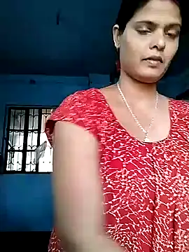 Hot Pakhi online show from 12-20-24, 03:47