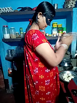Hot Pakhi online show from 01-30-25, 12:59