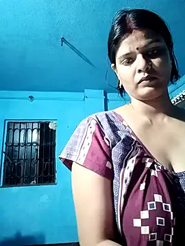 Hot Pakhi online show from 02-05-25, 05:20