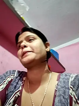 Hot Pakhi online show from 02-08-25, 04:25