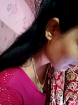 Hot Pakhi online show from 02-12-25, 03:16