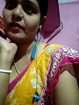 Hot Pakhi online show from 02-14-25, 11:42
