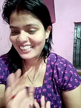 Hot Pakhi online show from 02-15-25, 04:58
