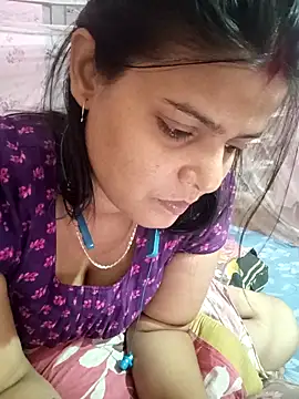 Hot Pakhi online show from 02-15-25, 06:44