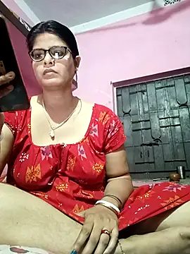 Hot Pakhi online show from 02-17-25, 11:44