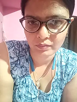 Hot Pakhi online show from 02-18-25, 03:21