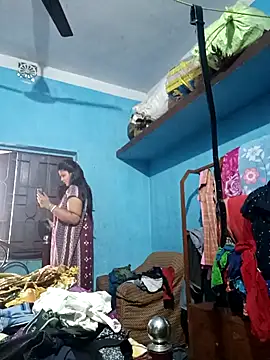 Hot Pakhi online show from 03-17-25, 11:10