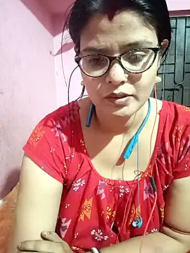 Hot Pakhi online show from 03-19-25, 03:30