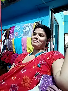 Hot Pakhi online show from 03-19-25, 08:45