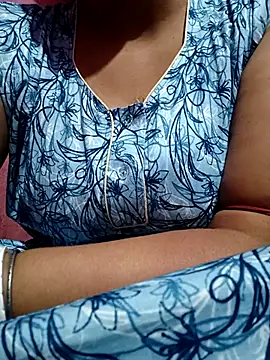 Hot Pakhi online show from 03-21-25, 03:13