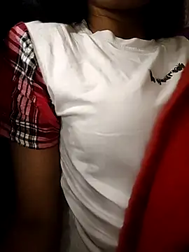 Snapshot of Hot_Goldengirl chatting on 03-09-25, 08:31 Hot Goldengirl online show from 03-09-25, 08:31