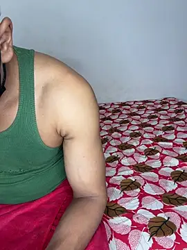 Snapshot of RupaliDixit chatting on 07-12-26, 06:21 RupaliDixit online show from 07-12-26, 06:21