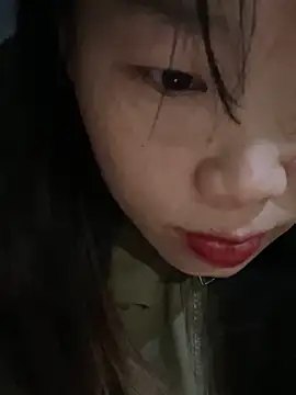 Snapshot of Laura8910 chatting on 02-21-25, 12:28 Laura8910 online show from 02-21-25, 12:28