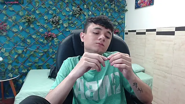 Waturox online show from 02-11-25, 07:05