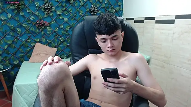 Waturox online show from 02-25-25, 10:29