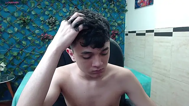 Waturox online show from 03-20-25, 01:13