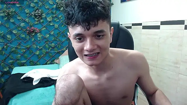 Waturox online show from 03-23-25, 01:20