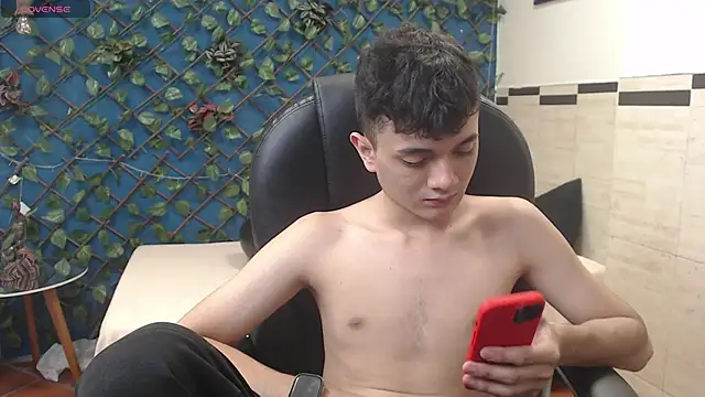 Waturox online show from 09-13-25, 07:46