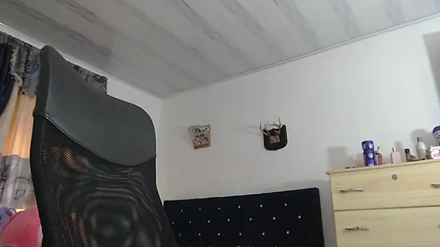 Snapshot of sweet_cutetras22 chatting on 01-24-25, 03:24 sweet cutetras22 online show from 01-24-25, 03:24