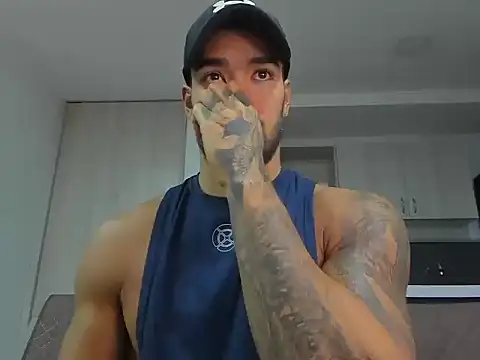 Snapshot of Alexander_Martines chatting on 05-02-26, 12:48 Alexander Martines online show from 05-02-26, 12:48