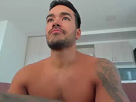 Alexander Martines online show from 07-10-26, 10:34