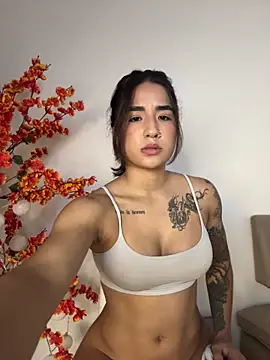 Snapshot of VictoriaHiill chatting on 07-19-26, 06:55 VictoriaHiill online show from 07-19-26, 06:55