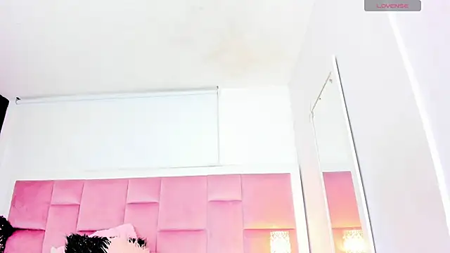 DaphneLloyd online show from 12-14-24, 02:23