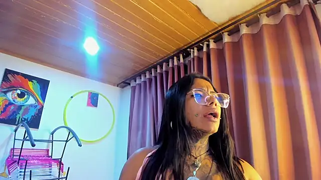 Snapshot of nicole_volkov chatting on 01-16-25, 11:27 nicole volkov online show from 01-16-25, 11:27