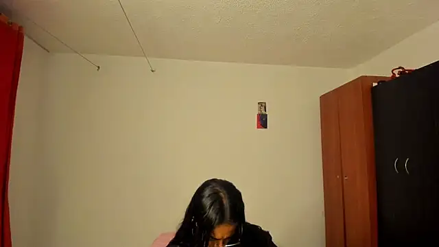 Snapshot of nicole_volkov chatting on 03-08-25, 01:17 nicole volkov online show from 03-08-25, 01:17