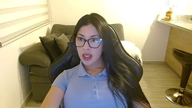Charlotte cute18 online show from 06-21-26, 11:51
