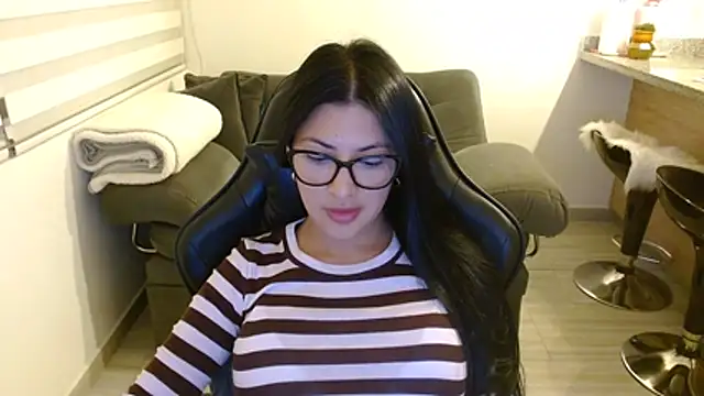 Charlotte cute18 online show from 07-07-26, 02:25