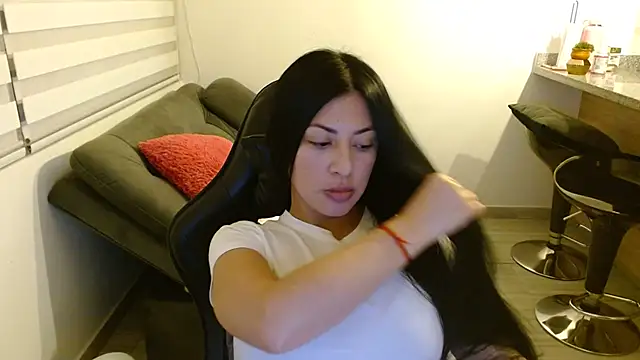 Charlotte cute18 online show from 07-28-26, 11:37