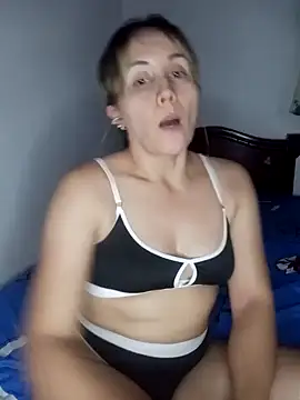 Isabel23zr online show from 01-18-25, 04:37