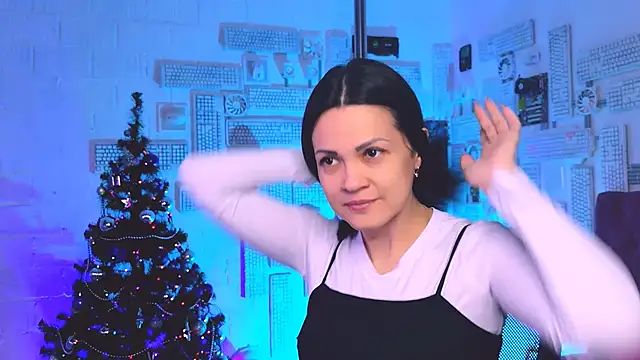 KarolinaRobinson online show from 01-14-25, 11:42