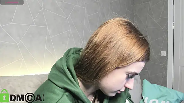 Stacey Brown online show from 12-22-25, 01:24