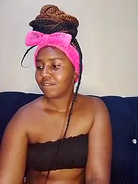 Snapshot of Sexxycheeks- chatting on 02-19-25, 12:03 Sexxycheeks- online show from 02-19-25, 12:03