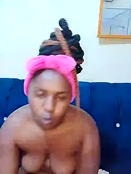 Snapshot of Sexxycheeks- chatting on 02-22-25, 02:39 Sexxycheeks- online show from 02-22-25, 02:39