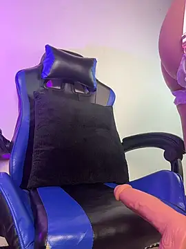 MarielQueenx online show from 12-23-25, 04:54