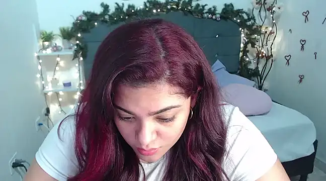 Snapshot of KathyGonzalez chatting on 12-22-24, 12:05 KathyGonzalez online show from 12-22-24, 12:05