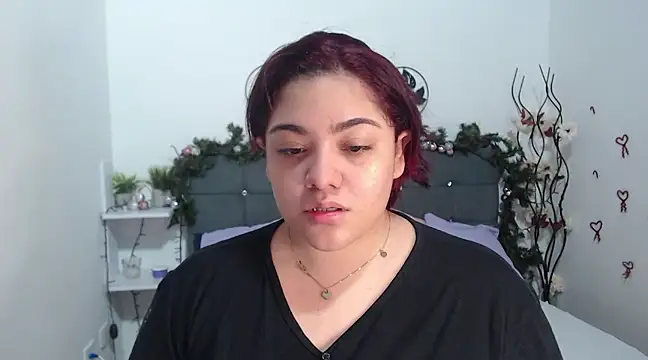 Snapshot of KathyGonzalez chatting on 12-24-24, 11:17 KathyGonzalez online show from 12-24-24, 11:17