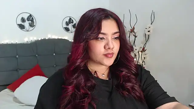 Snapshot of KathyGonzalez chatting on 01-13-25, 05:12 KathyGonzalez online show from 01-13-25, 05:12