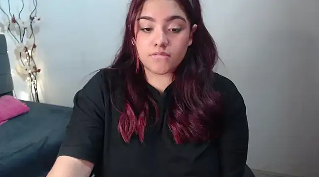 Snapshot of KathyGonzalez chatting on 02-17-25, 04:15 KathyGonzalez online show from 02-17-25, 04:15