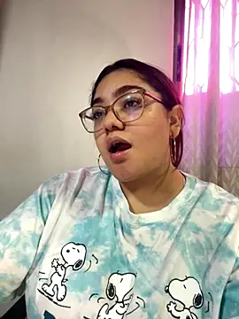 Snapshot of KathyGonzalez chatting on 10-01-25, 11:49 KathyGonzalez online show from 10-01-25, 11:49