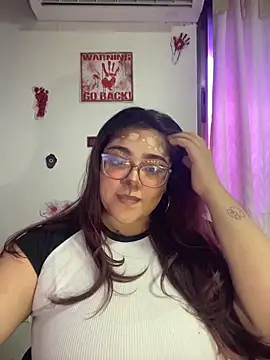 KathyGonzalez online show from 10-31-25, 03:35