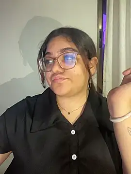 KathyGonzalez online show from 11-11-25, 10:59