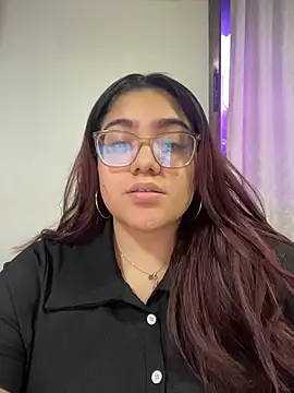 KathyGonzalez online show from 11-19-25, 09:04