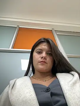 Victoriabecker online show from 11-12-25, 10:30